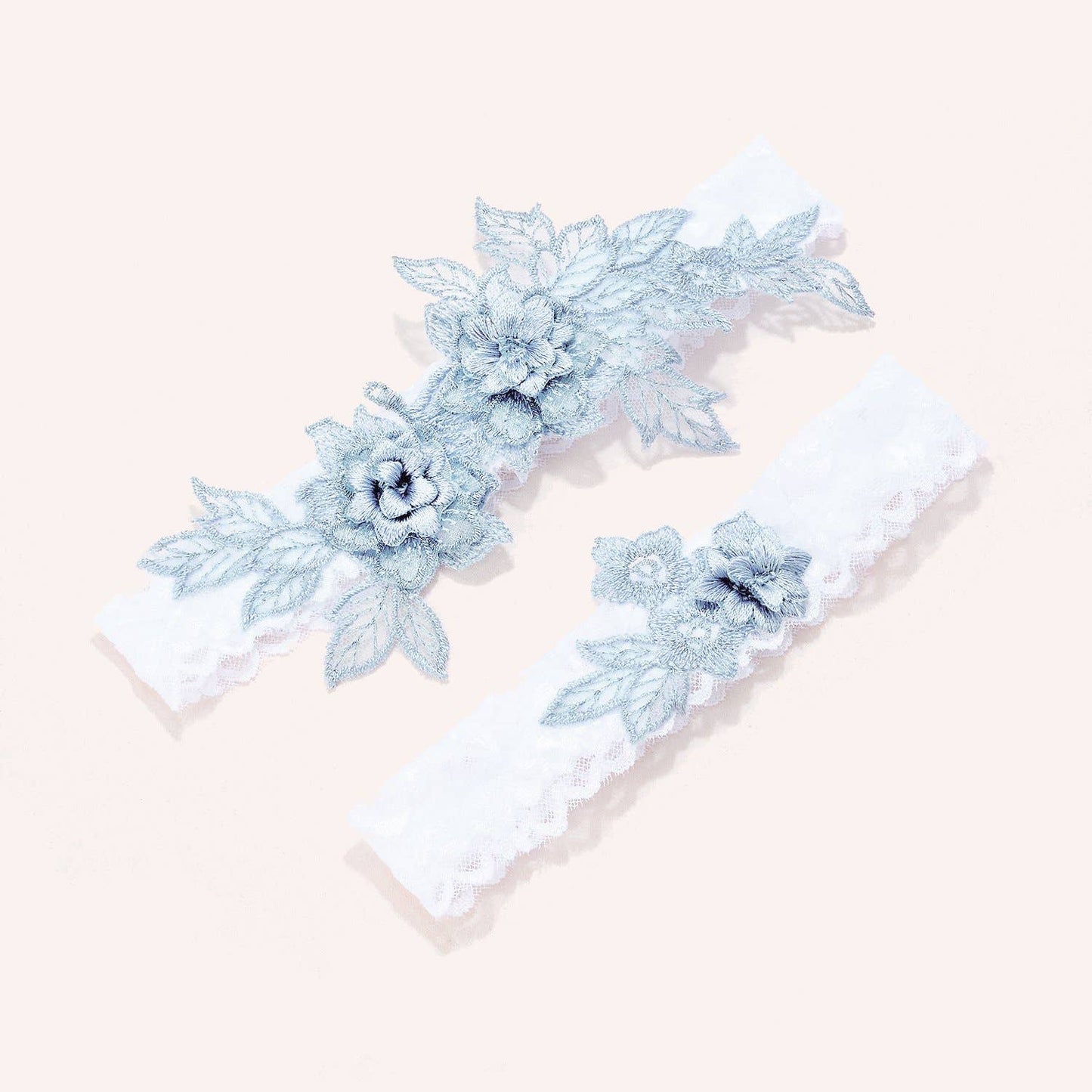 Astrid Floral Lace Garter Set: Standard